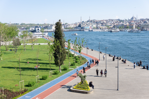 Haliç Golden Horn Karaköy Boardwalk