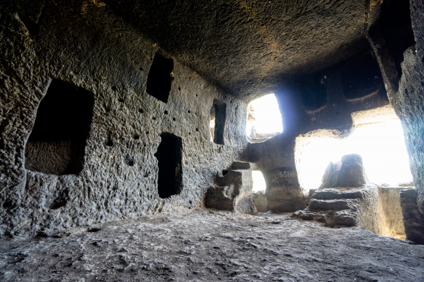 Karaman Taşkale Manazan Caves
