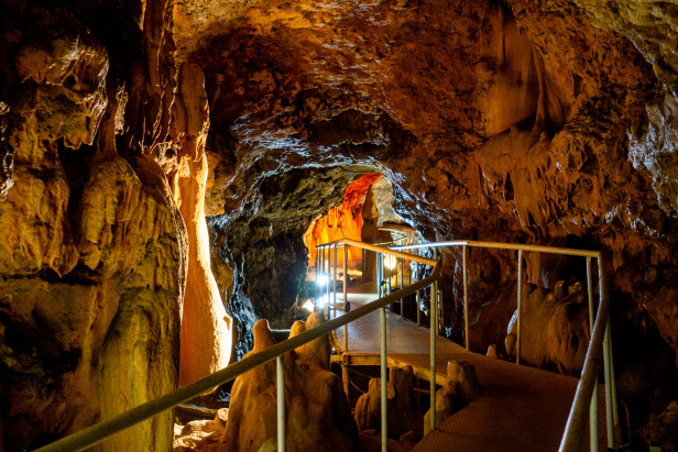 Karaman incesu mağarası Caves