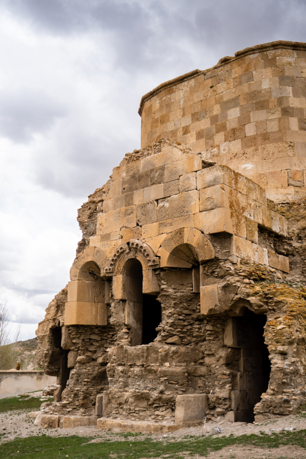 Surp Khach Aghpag Yanal Kilise